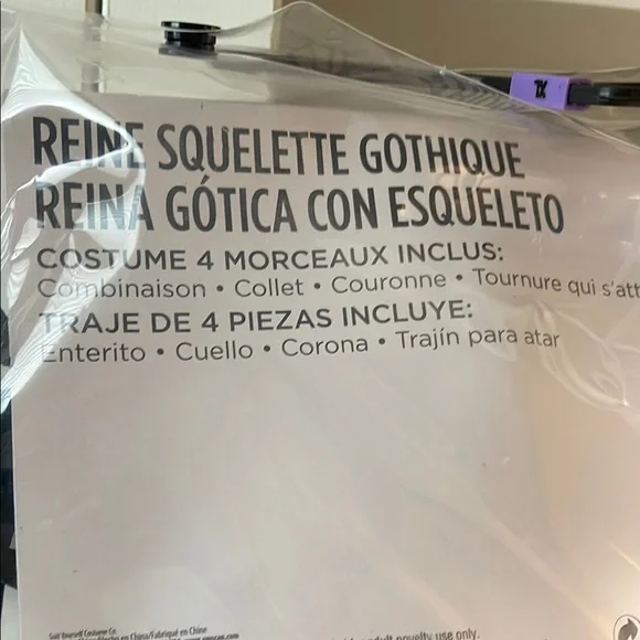 Women's Halloween Gothic Skeleton Queen Costume XL (Extra Large) NEW 4 Pieces - Picture 7 of 7